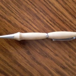 White Olive wood pen